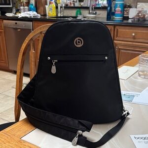 Baggallini Classic Black Backpack